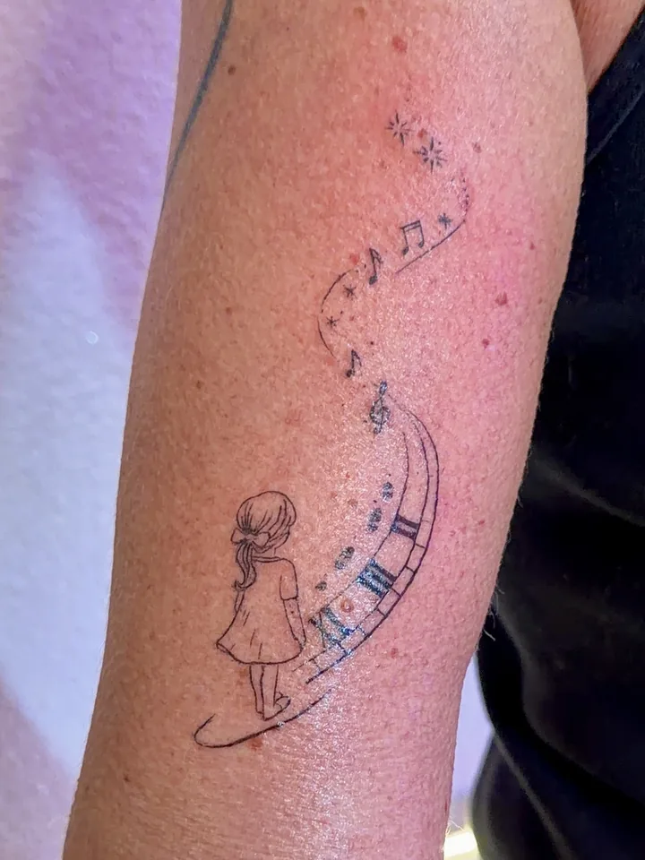 Dasselbe Tattoo direkt nach dem Stechen