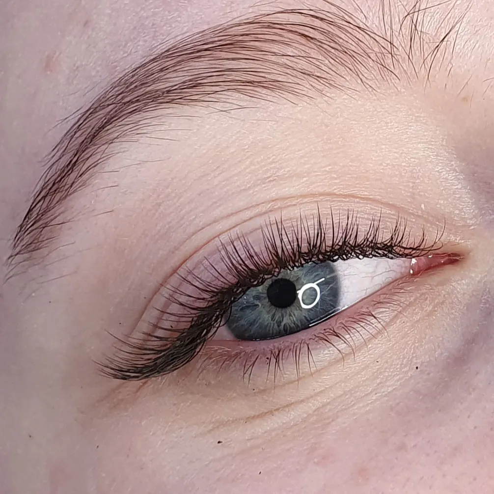 Arbeit von Lara Permanent Beauty